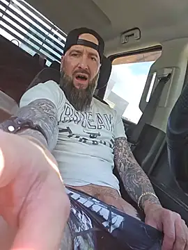 Beardedtattood webkamerás műsora
