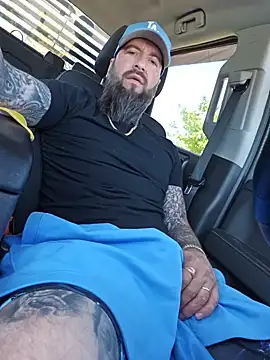 Beardedtattoodのウェブカメラショー