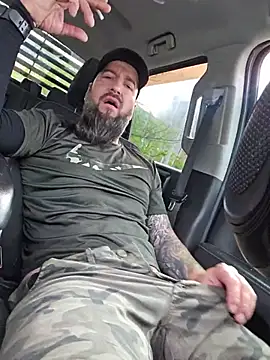 Beardedtattood Show in webcam