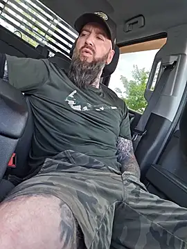 Beardedtattoodのウェブカメラショー