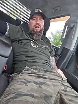 Beardedtattoodのウェブカメラショー