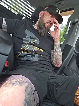 Show de Beardedtattood na webcam