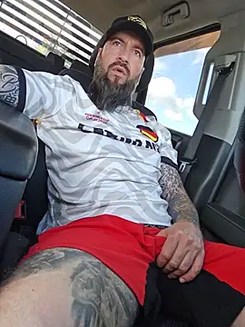Beardedtattood webkamerás műsora