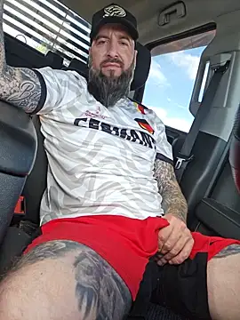 Beardedtattood webkamerás műsora