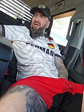 Beardedtattoodのウェブカメラショー