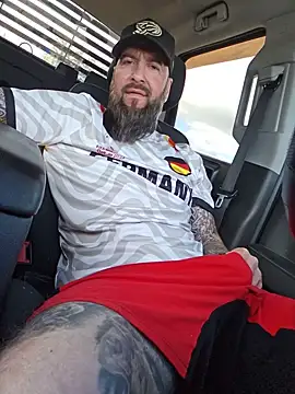 Beardedtattood: вебкам-шоу