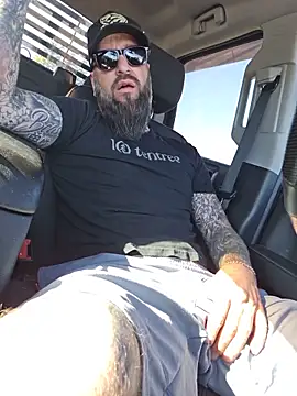 Beardedtattood webcam show