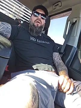 Beardedtattood webkamerás műsora