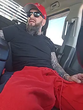 Beardedtattood 网络视讯表演