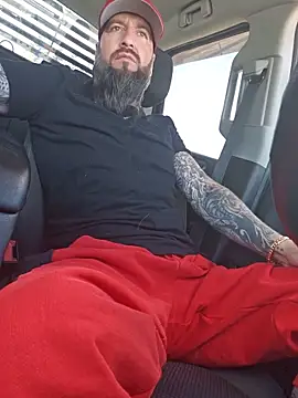 Beardedtattood webcam show