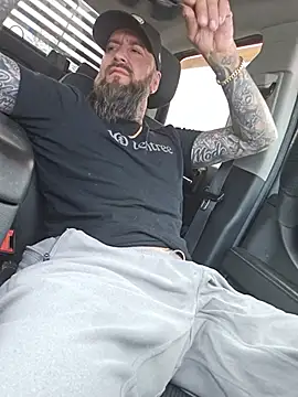 Beardedtattood Show in webcam