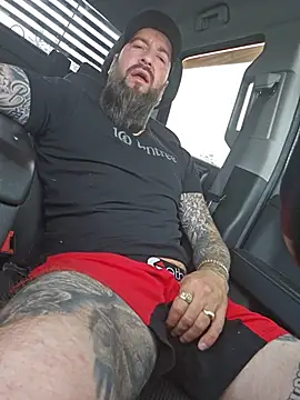 Beardedtattood Adlı Modelin Web Kamerası Şovu