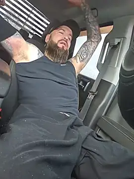 Beardedtattoodのウェブカメラショー