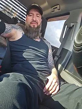عرض كام Beardedtattood