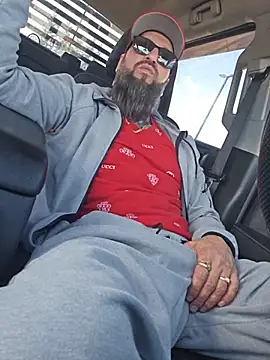 Beardedtattoodのウェブカメラショー