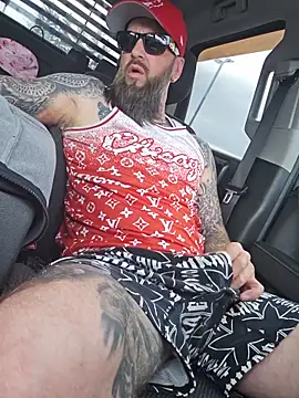 Beardedtattood – Kamerová šou