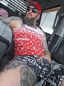 Beardedtattoodのウェブカメラショー