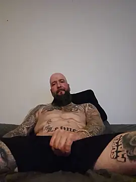 Beardedtattood Adlı Modelin Web Kamerası Şovu