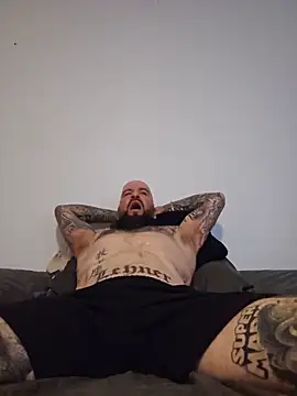 Beardedtattoodのウェブカメラショー