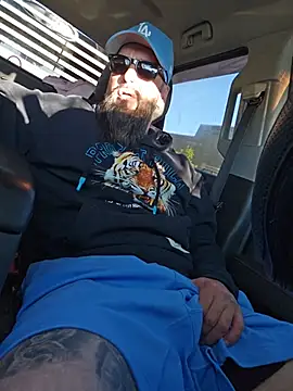 Beardedtattood webcam show
