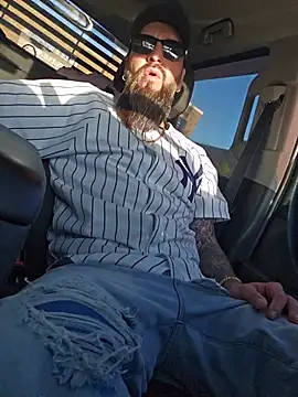 Beardedtattood webkamerás műsora