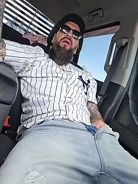 Show de Beardedtattood na webcam