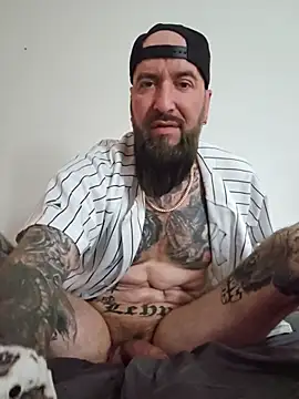 Beardedtattood: вебкам-шоу