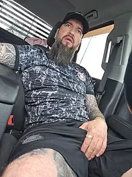 Beardedtattoodのウェブカメラショー