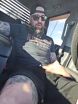 Beardedtattood Show in webcam