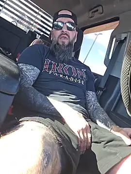 Beardedtattood's Webcam Show