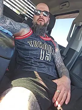 Beardedtattood webcam show