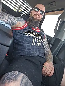 Show de Beardedtattood na webcam