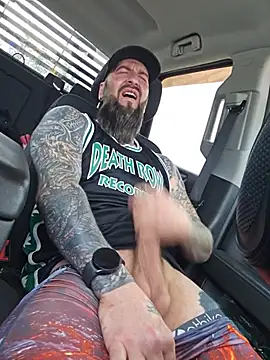 Show modela Beardedtattood na web-kameri