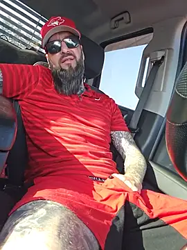 Beardedtattood 网络视讯表演