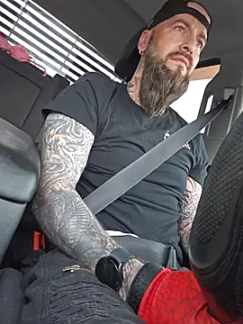 Beardedtattood: вебкам-шоу