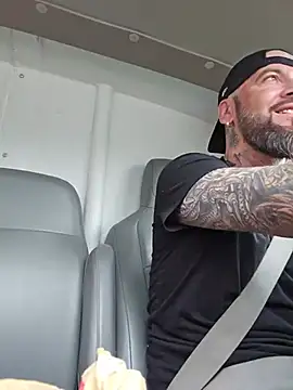 Beardedtattood Show in webcam