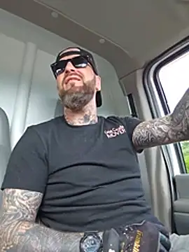 Webkamerová show Beardedtattood