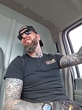 Beardedtattood's Webcam Show