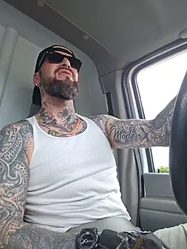 Beardedtattood webcam show