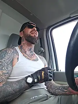 Beardedtattood 在線直播表演