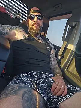 โชว์เว็บแคมของ Beardedtattood