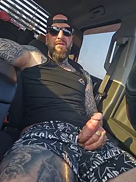 Beardedtattood: вебкам-шоу