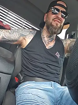 Beardedtattood: вебкам-шоу