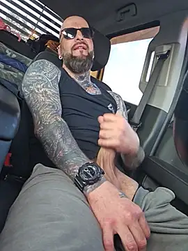 Beardedtattood's Webcam Show