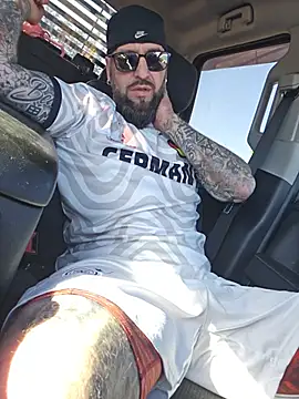 Beardedtattood: вебкам-шоу