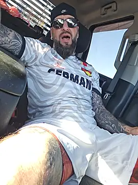 Beardedtattood – webcam-show