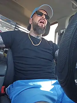 Beardedtattood webkamerás műsora