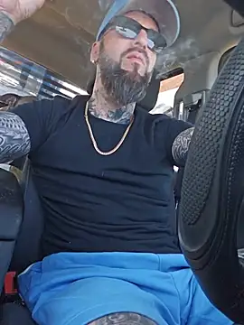 Beardedtattood webkamerás műsora