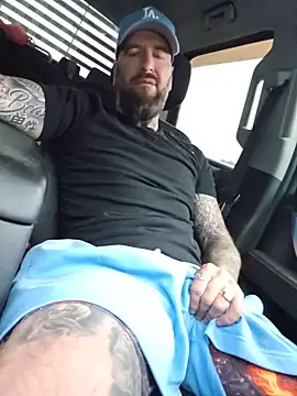 Beardedtattoodのウェブカメラショー