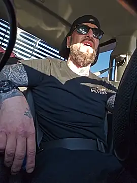 Beardedtattoodのウェブカメラショー